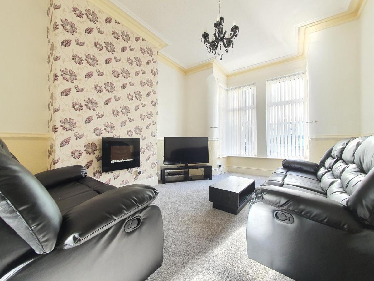 Dysa Crystal House Villa Blackpool Esterno foto